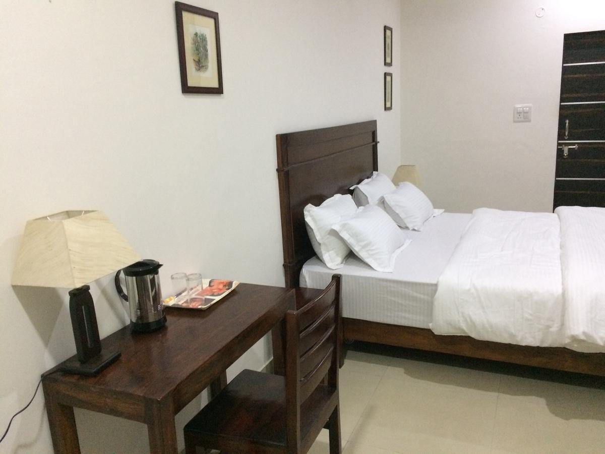 White Tulips Home Stay Jaipur Luaran gambar
