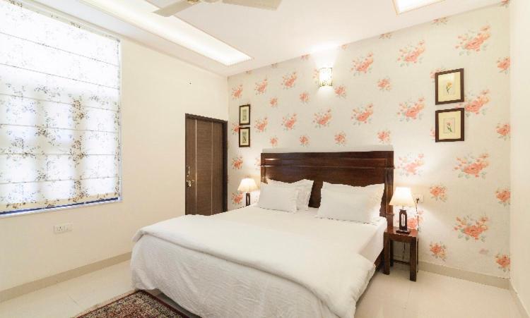 White Tulips Home Stay Jaipur Luaran gambar
