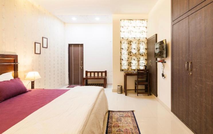 White Tulips Home Stay Jaipur Luaran gambar
